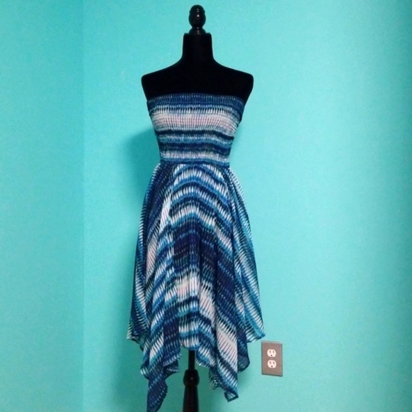 ▪️Hollister Asymmetrical Dress - Picture 2 of 7